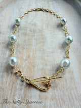 Leiya mother of pearl toggle necklace