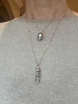 Graphite pearl necklace