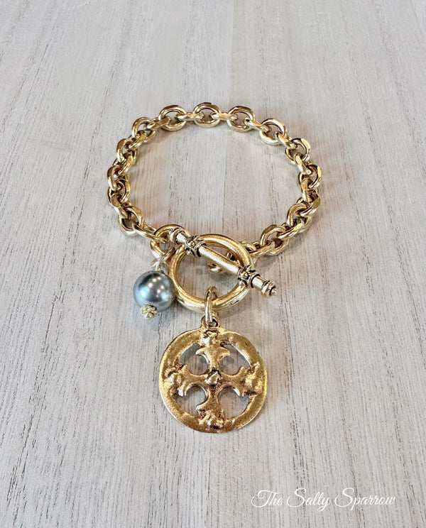 Round cross toggle bracelet