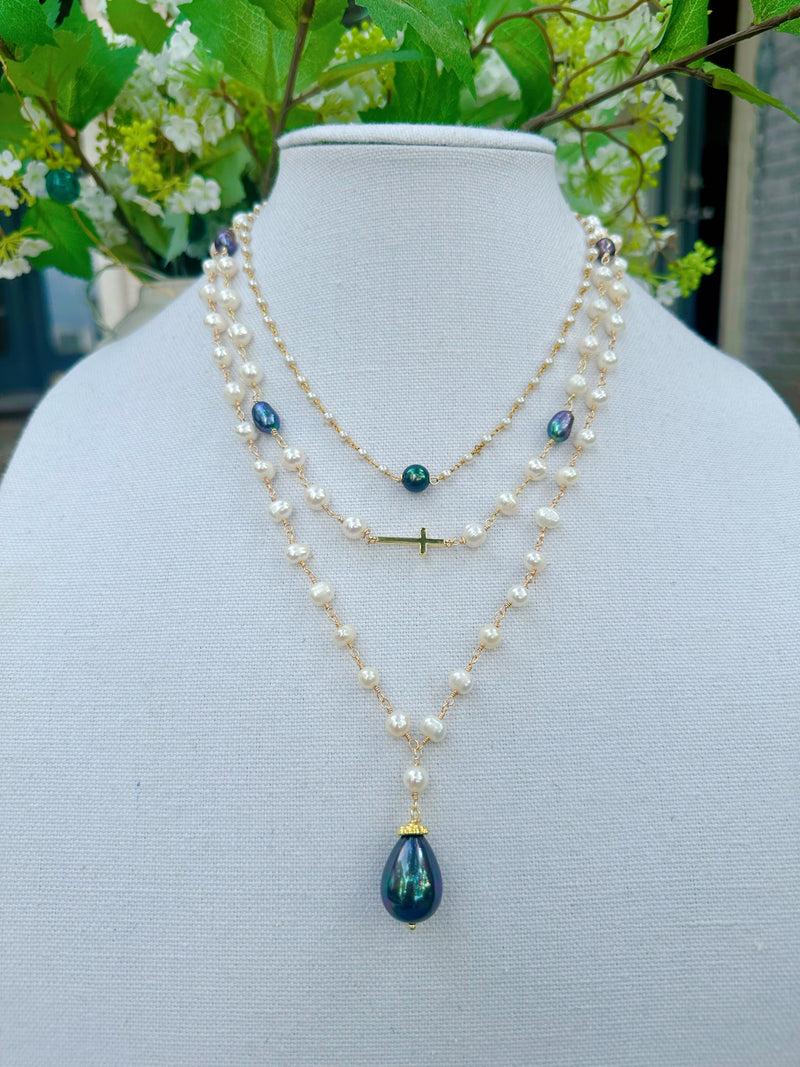 Midnight Blue Pearl & Creamy Pearls Necklace