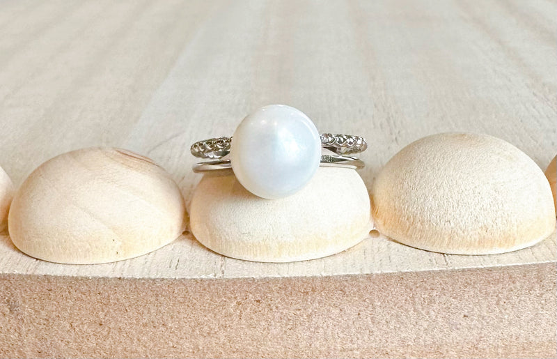 Double band pearl ring