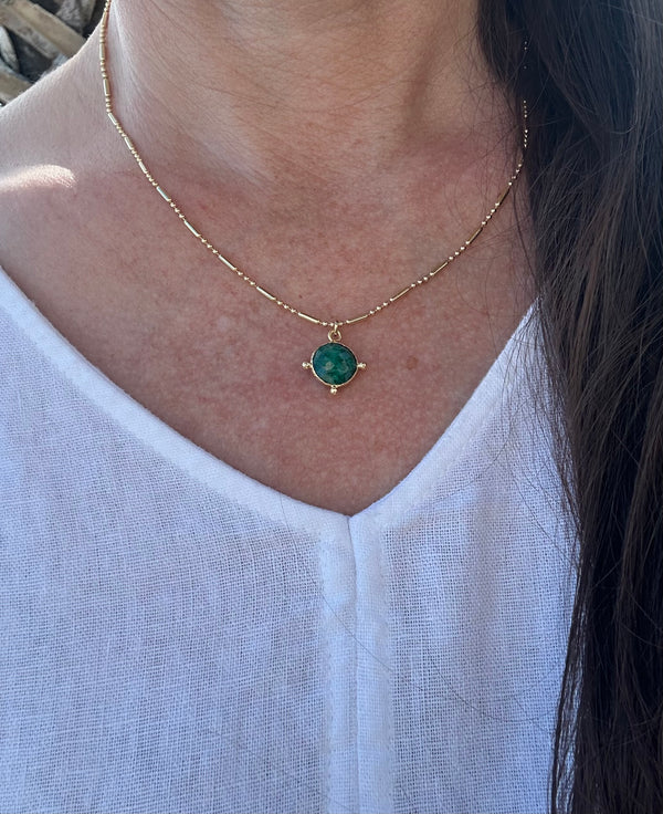 Emerald bezel necklace