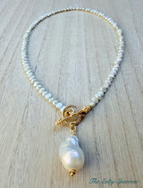 Pistachio pearl toggle necklace