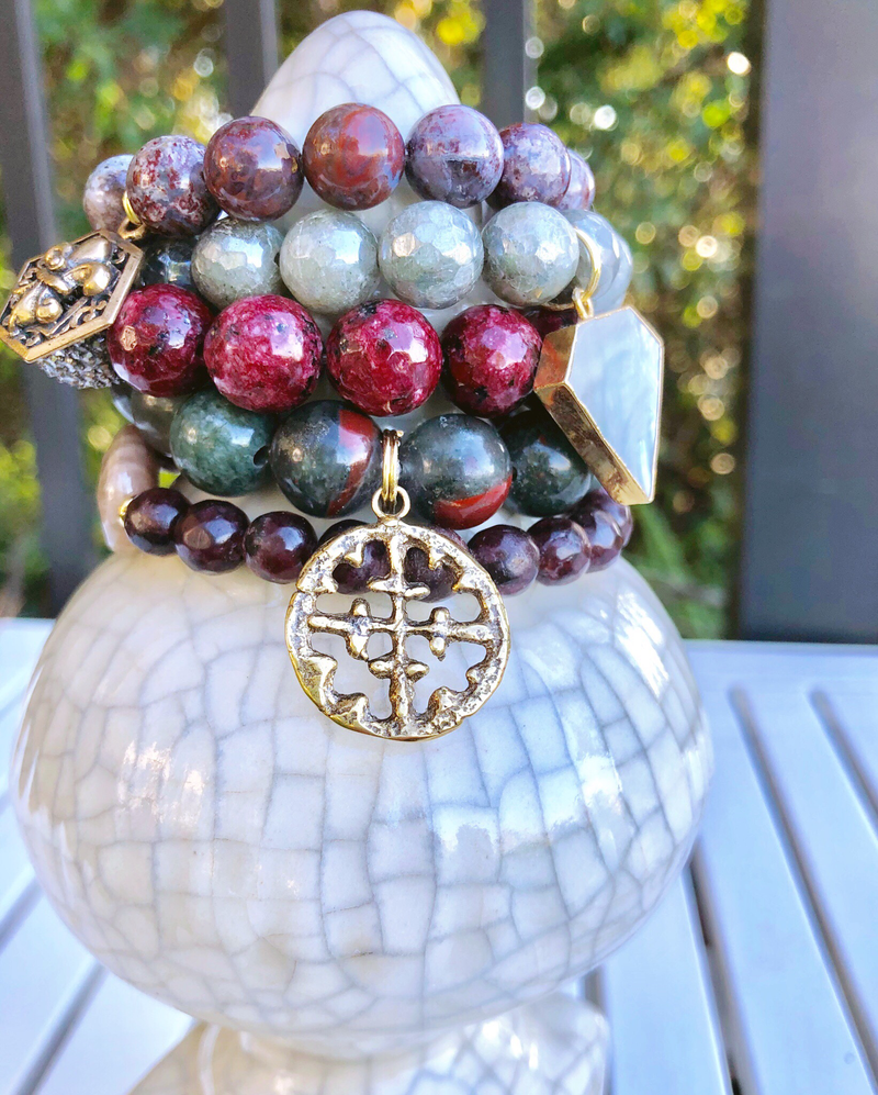 Bordeaux Wine & Pearlescent Gray Stack