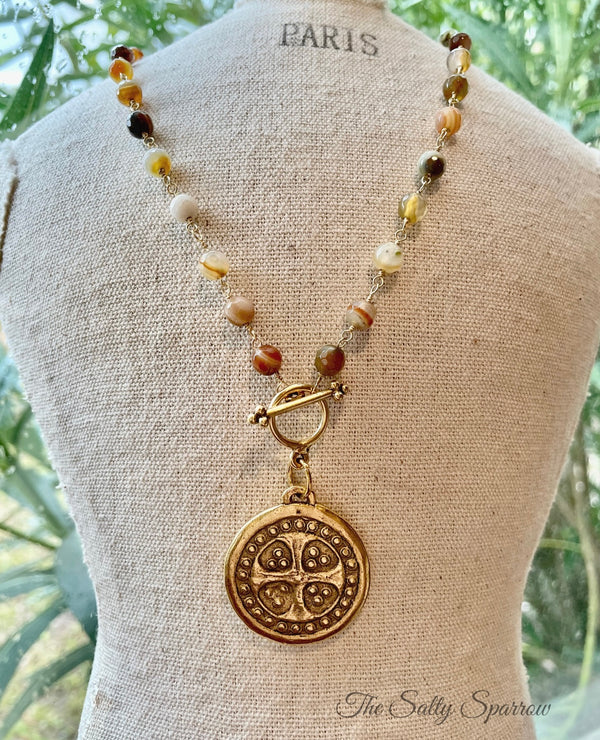 Caramel agate toggle coin necklace