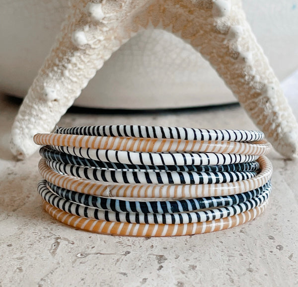Jelly bracelet stack (black,white & tan)