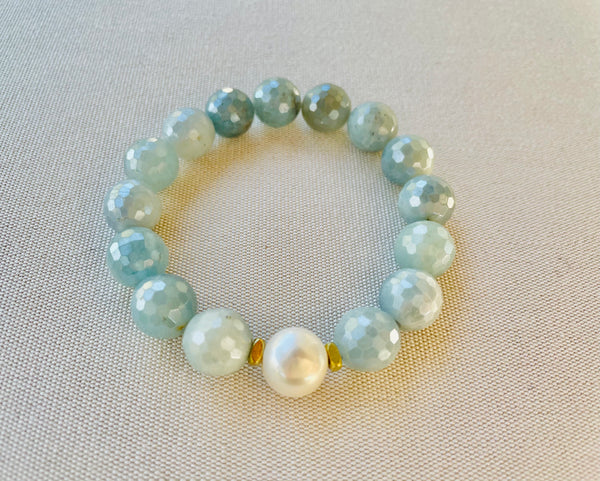 Aquamarine with pearl focal bracelet