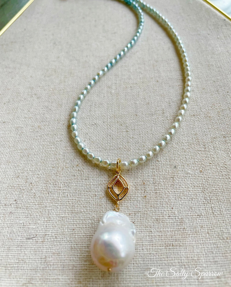 Ombré pearl necklace