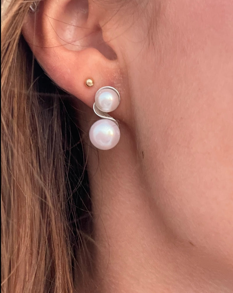 Sterling silver double pearl S earrings
