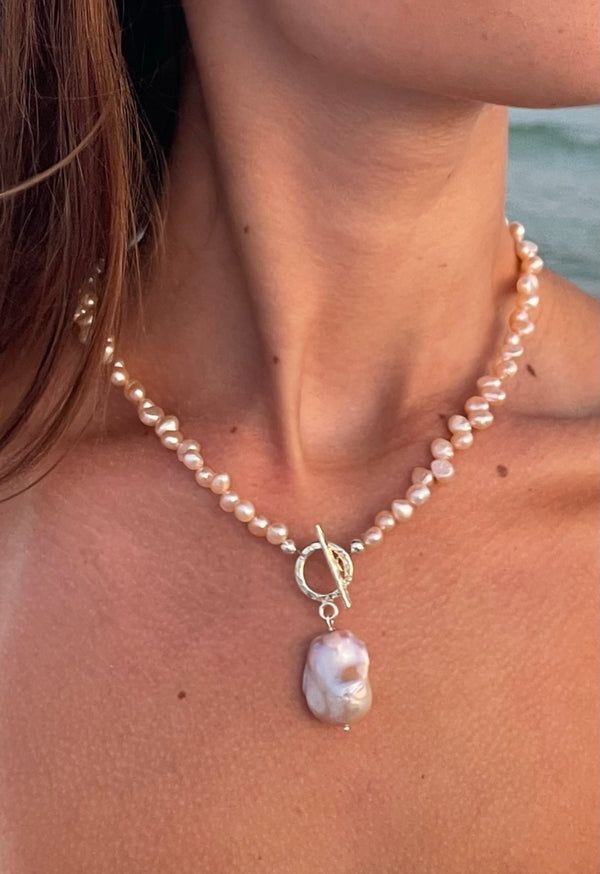 Peach pearl toggle necklace
