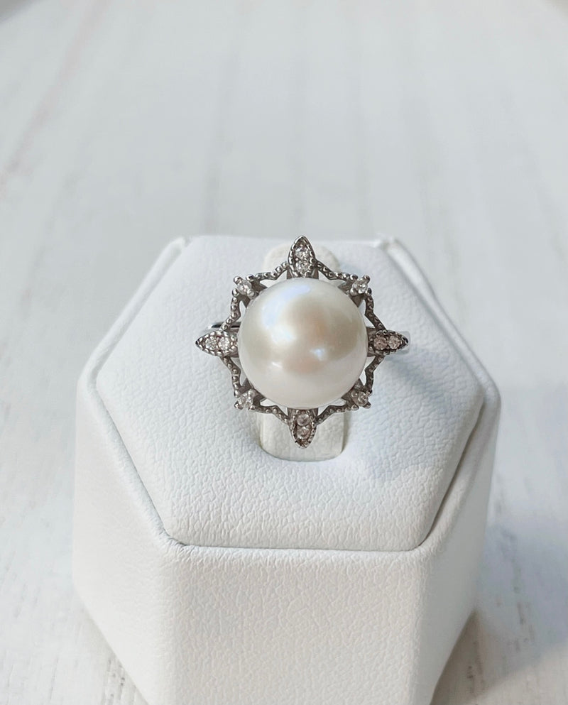 8 point pearl ring