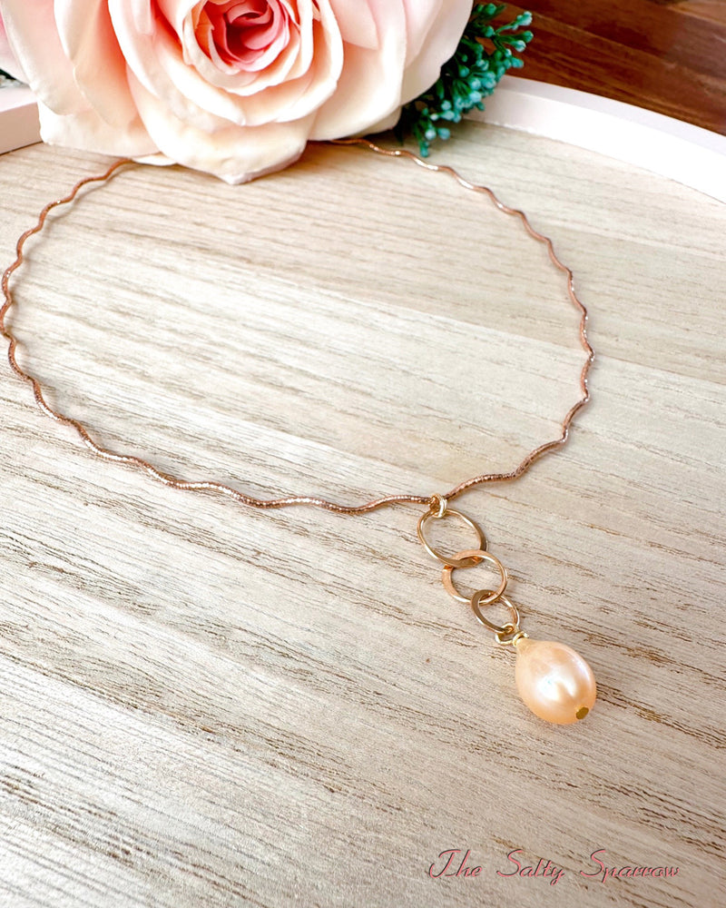 Rose Gold Curvy Choker with Pearl Pendant